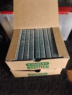10 BOXES BRAND NEW BOSTICH 1/2INCH STAPLES
