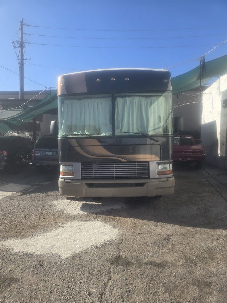 Sale Motorhome Fleetwood Bounder 2000