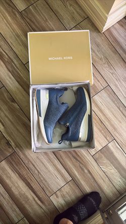 Brand New Michael Kors Women’s 9.5 Shoes