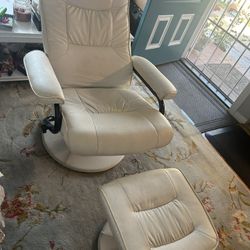 Recliner Chair Good Condition Leather Faux 
