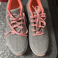 Skechers Women's Arch Fit pink and gray women size 9