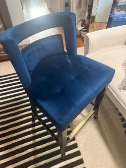 Blue Velvet Tufted Counter Stool