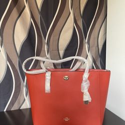 Coach Tote/ Carmine Color /Coach Retail store