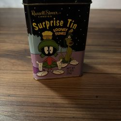 Vintage Marvin the Martian Looney Tunes-Russell Stover's Candies Surprise Tin