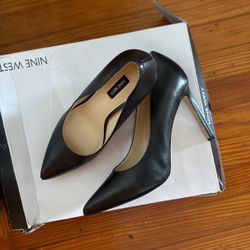 Nine West High Heels,size https://offerup.com/redirect/?o=MTAuTmV3
