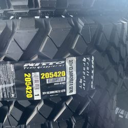 37x13.50R20 Nitto Trail Grappler