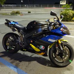 2008 Yamaha YZF-R1 Raven Edition 