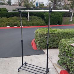 Clothes Hanging Rack
