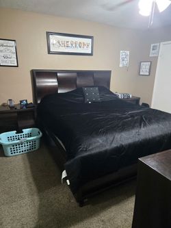 Cali King bedroom set