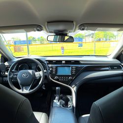 Toyota Camry 2019 LE