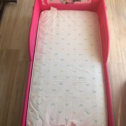 Minnie mouse toddler bed with mattress