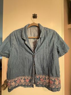 Embroided woman’s jean button up shirt