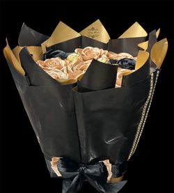 ✨ Luxury Handmade Satin Rose Bouquet Gold and Black 🖤