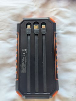 Solar powerBank battery pack USB c sun rechargeable 27000 mAh, 99wH, camping hiking rei backpacking Anker Samsung  goal zero flashlight portable char