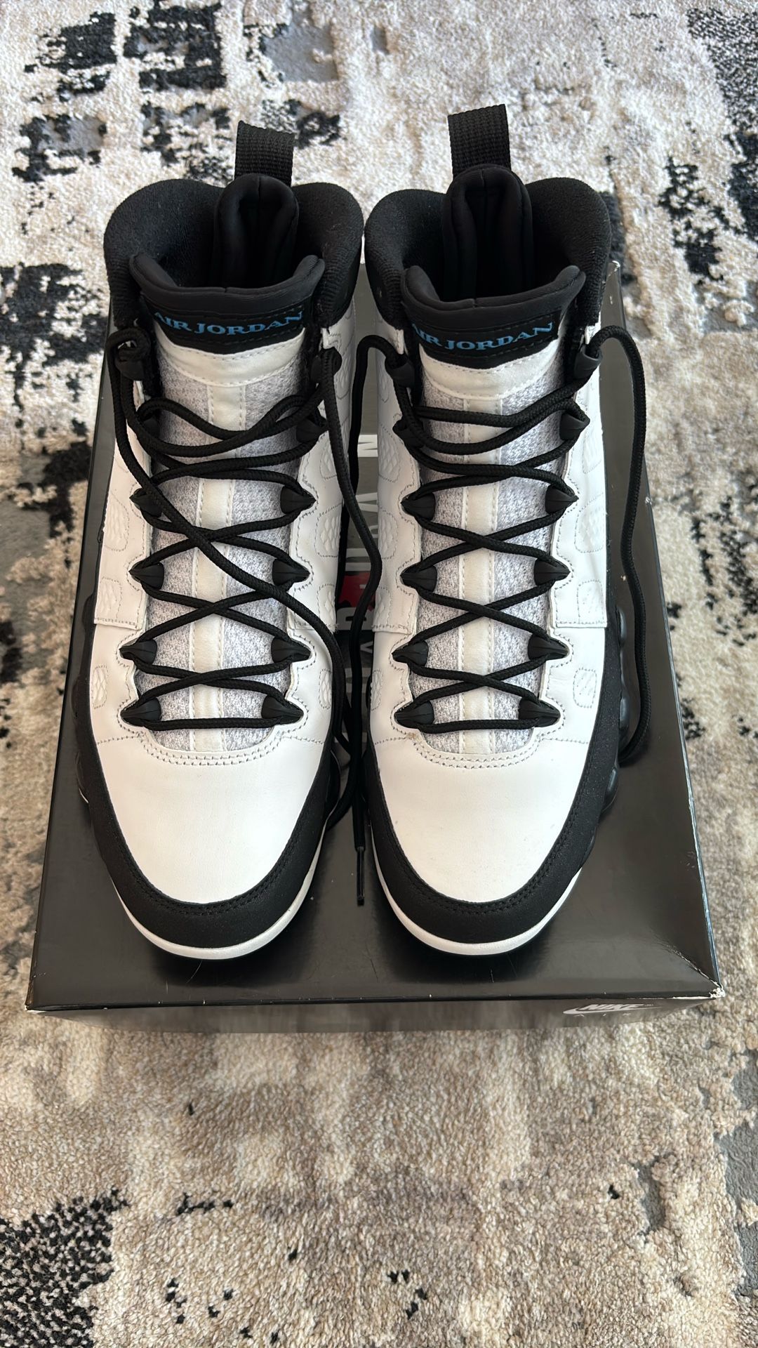 Air Jordan 9 Retro (Like New)