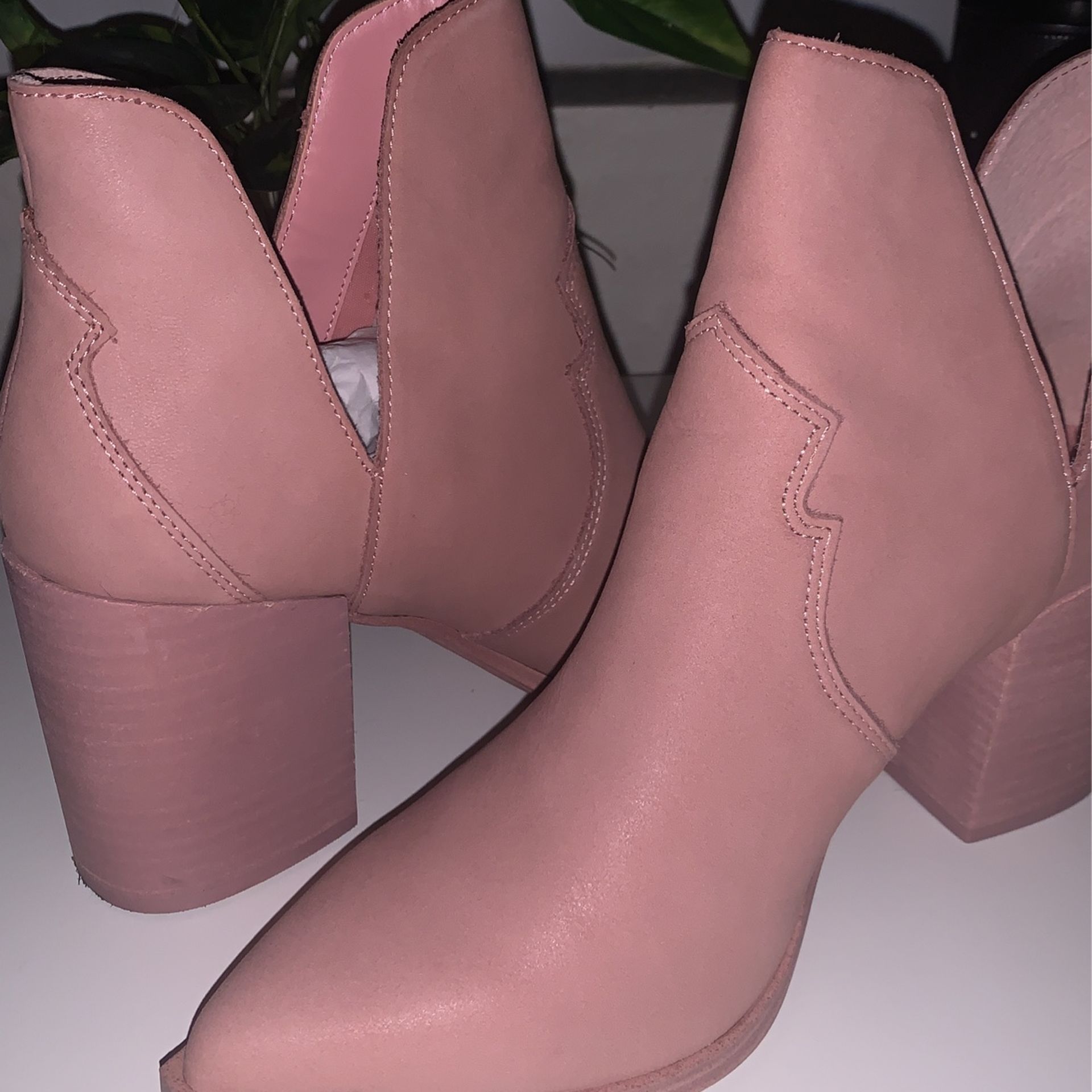 Steve Madden Leather Boot