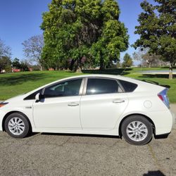 2014 Toyota Prius Plug-In