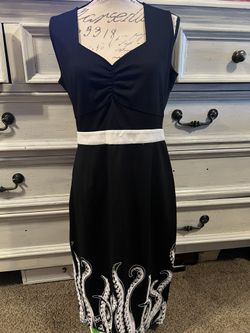 Sourpuss Dress xL