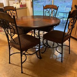 Ashley 42” Round Glambrey Dining Table & 4 Chairs With Metal Accents