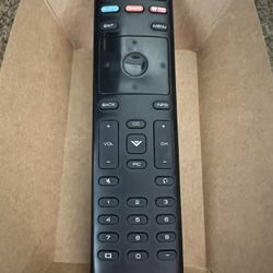 VIZIO REMOTE WITH BATTERIES WORKS