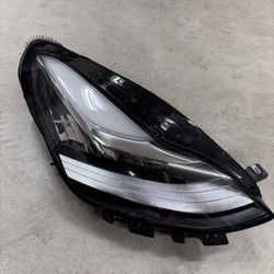 Tesla Model Y Headlight (passenger Side)