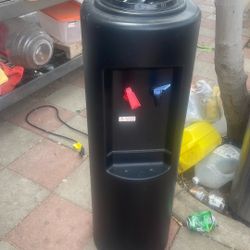 Agua Caliente Y Fría 