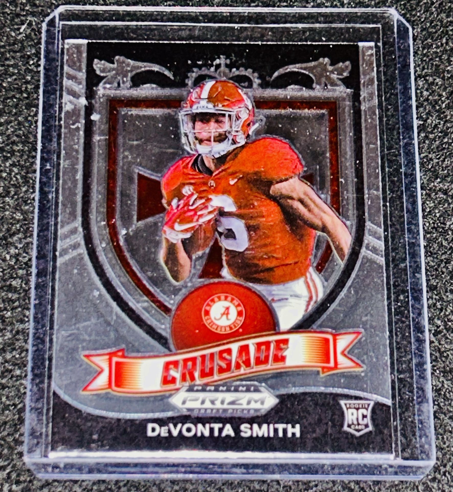 (RC) DeVonta Smith Prizm Crusade 2021