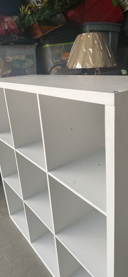 White cube good condition  size.  44x44