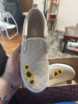 Women’s Vans Size 5