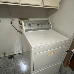 Kenmore Dryer Gas Or Best Offer$