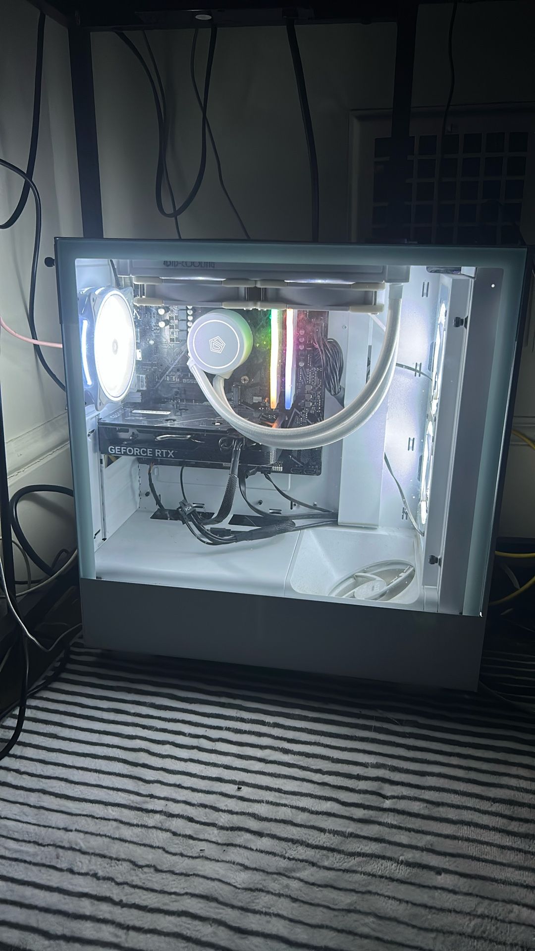 White Gaming Pc 4060