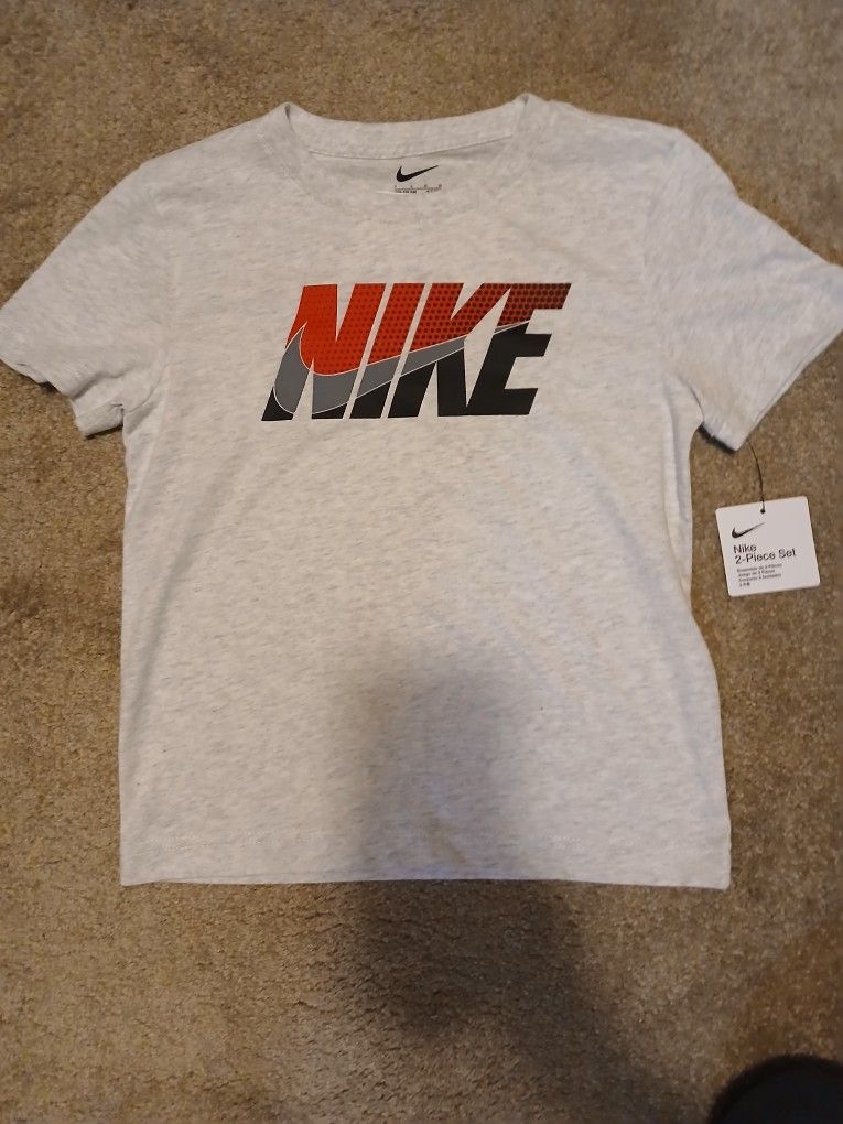 New Nike T-shirt For Toddler
