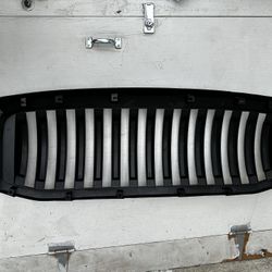 Dodge Ram 1500/2500/3500 Grill Year 2007-2008