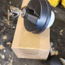 Genuine Mopar Locking Gas Cap For 07 - 18 Jeep Wrangler