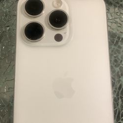 iPhone 15 Pro 