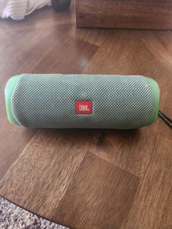 JBL FLIP 5 Wireless Bluetooth Speaker