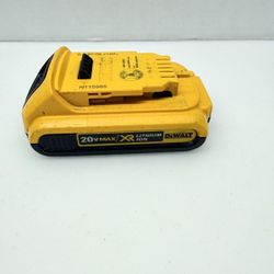 DEWALT DCB203 20V MAX XR 2.0AH LITHIUM ION BATTERY PACK OEM (CMP131385)