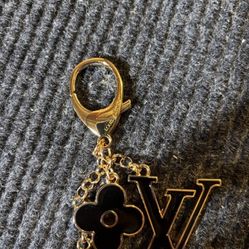 Louis Vuitton Flower Charm Keychain Bag Charm - Gold/Black Authentic Designer Accessory