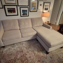 *NEED TO SELL* Rooms To Go Cindy Crawford 2 Piece Sleeper Sofa