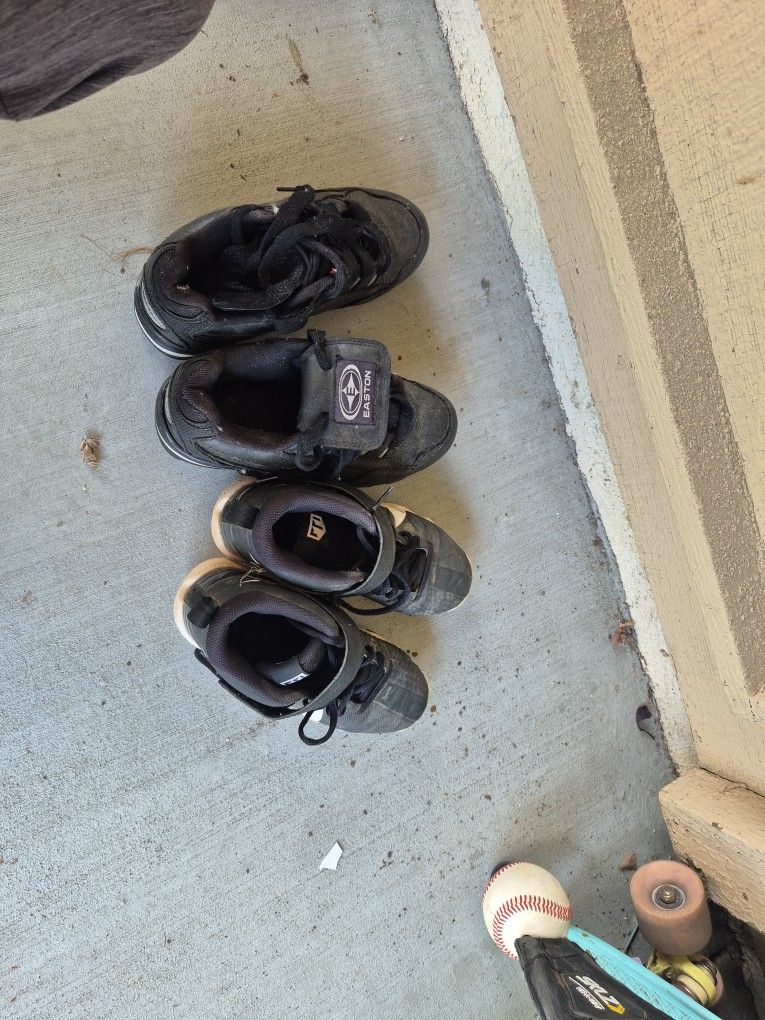 Free Baseball Cleats Youth