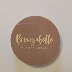 Belle beauty bronze highlighter