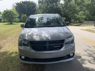 2015 Dodge Grand Caravan Wheelchair Van with Hand Controls