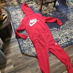 Nike Club Fleece Red