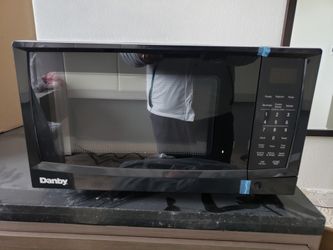 Brand New Microwave Never Used
