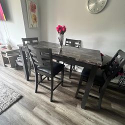 Dining Table Set
