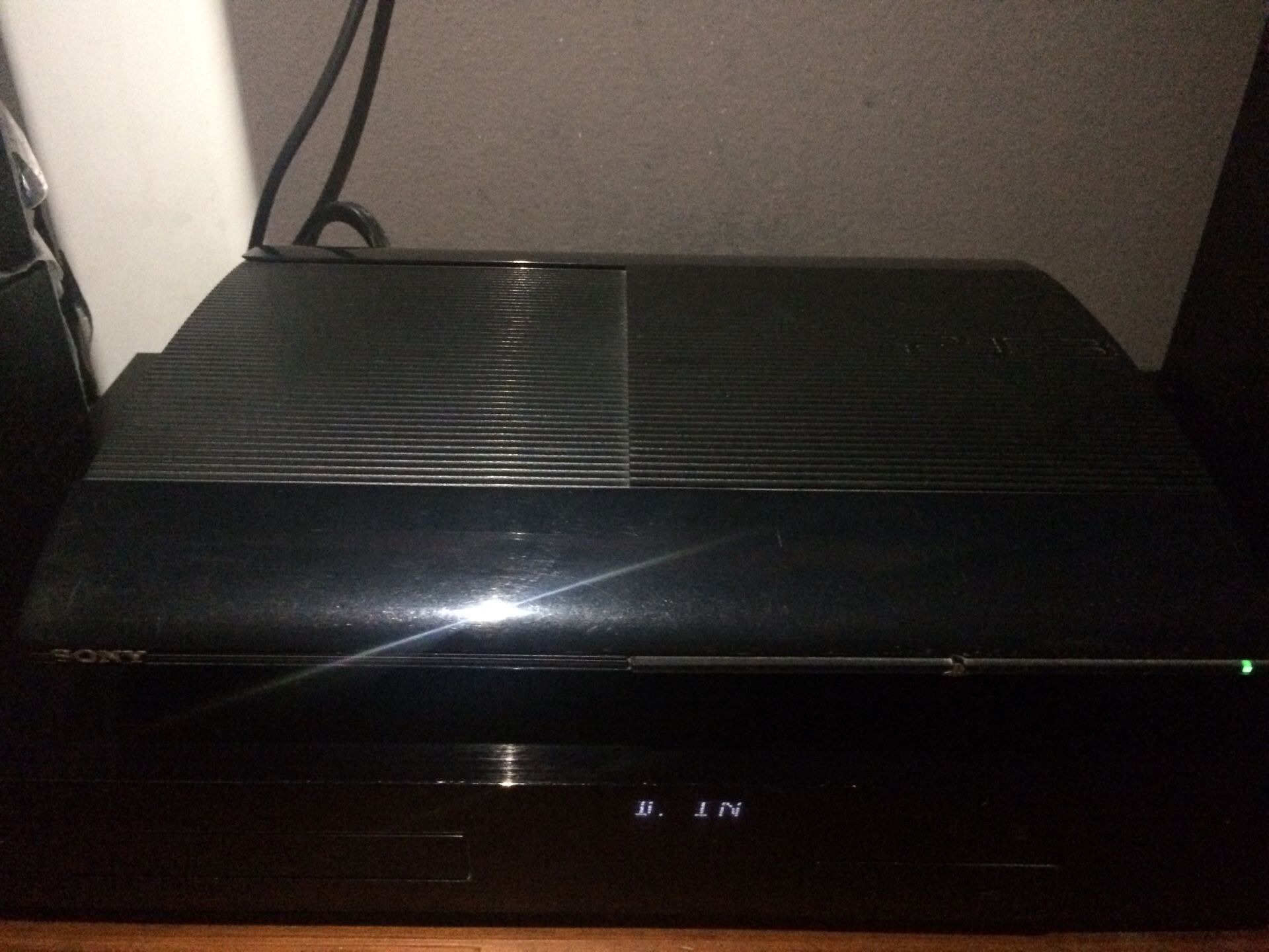 PS3 SUPER SLIM 250-Gig w/ control and games