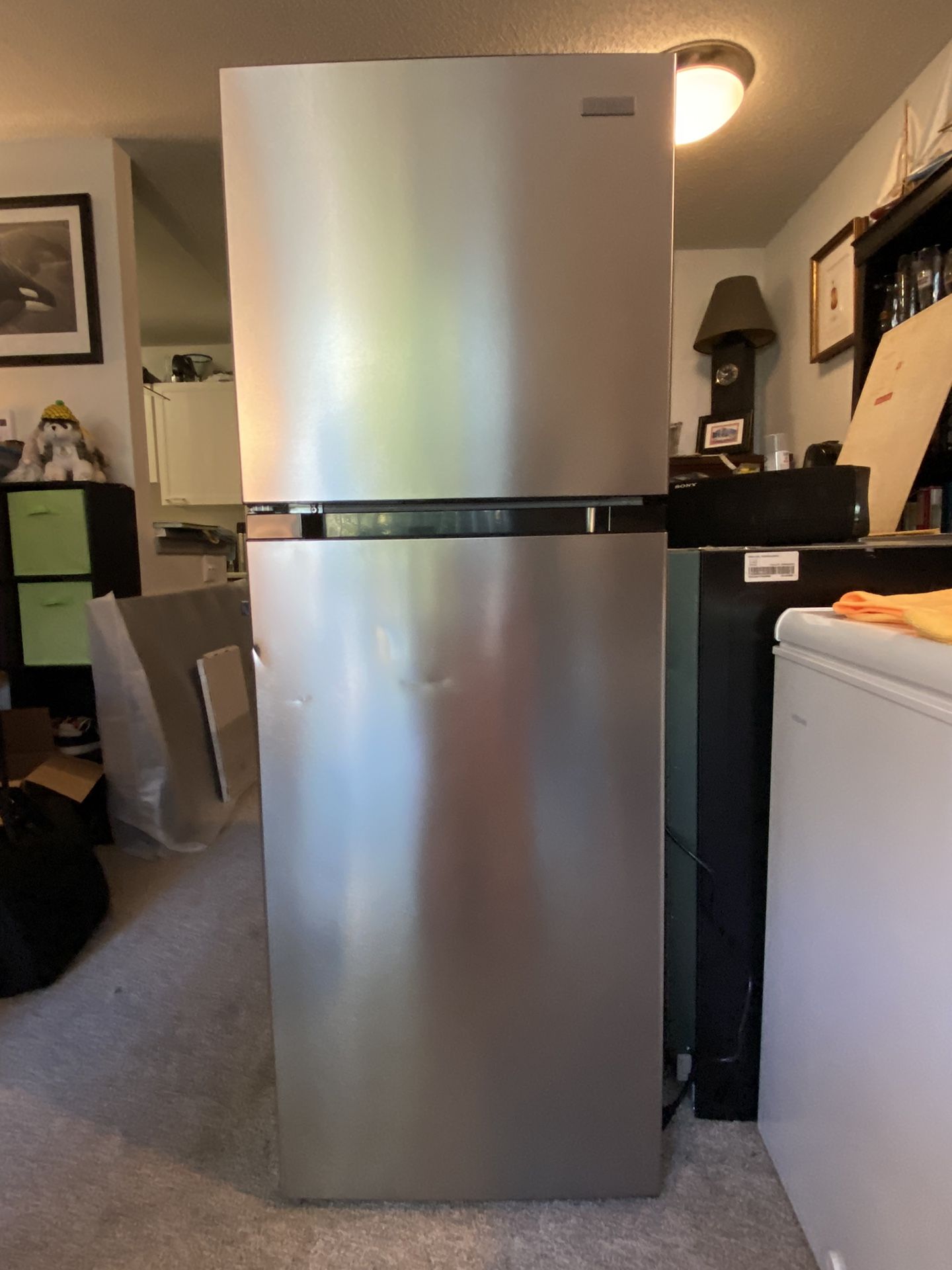 Vissani 10.1 Cubic Foot Top Freezer Refrigerator In Stainless Steel