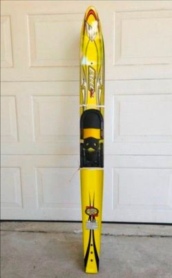 Boat skis, ropes, life jackets & bumpers