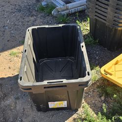 27 Gallon Storage Totes