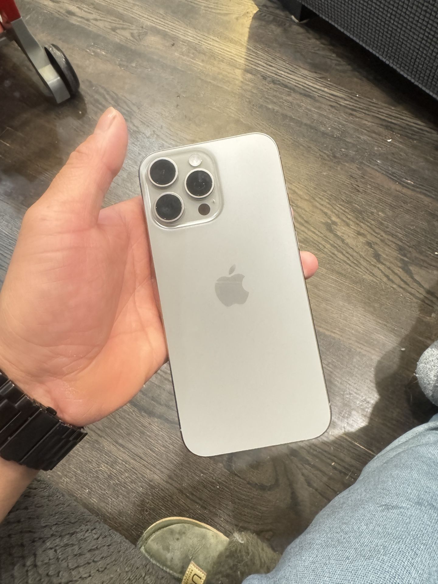 iPhone 16 Pro Max    Tiktok Installed 